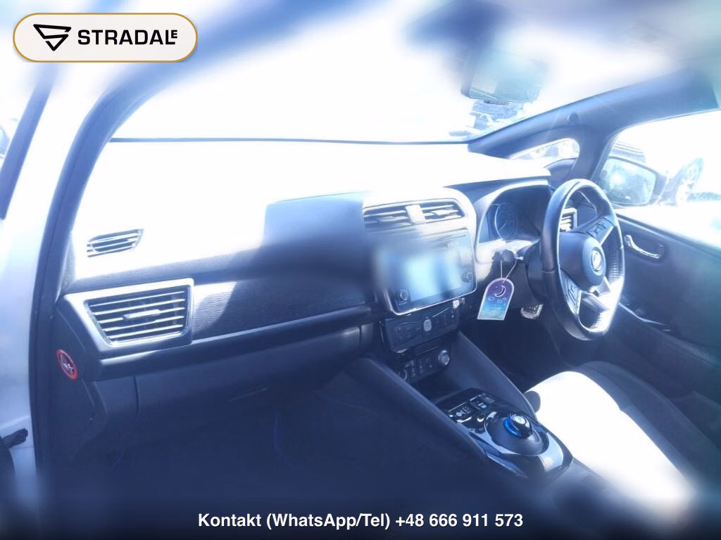 NISSAN LEAF G, miniaturka 4