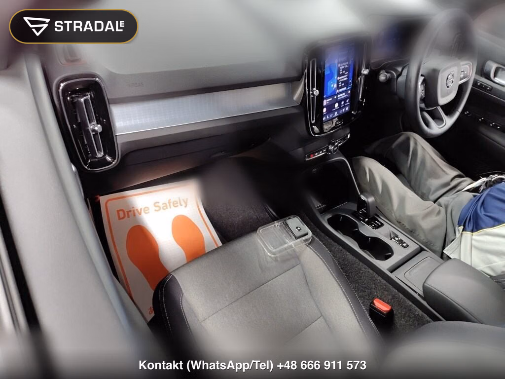 VOLVO XC40 PLUS B3, miniaturka 4