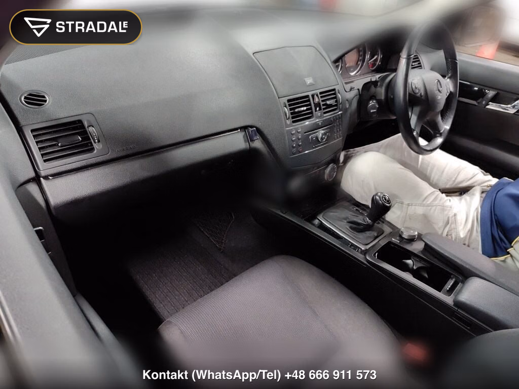 MERCEDES BENZ C-CLASS 4D, miniaturka 4