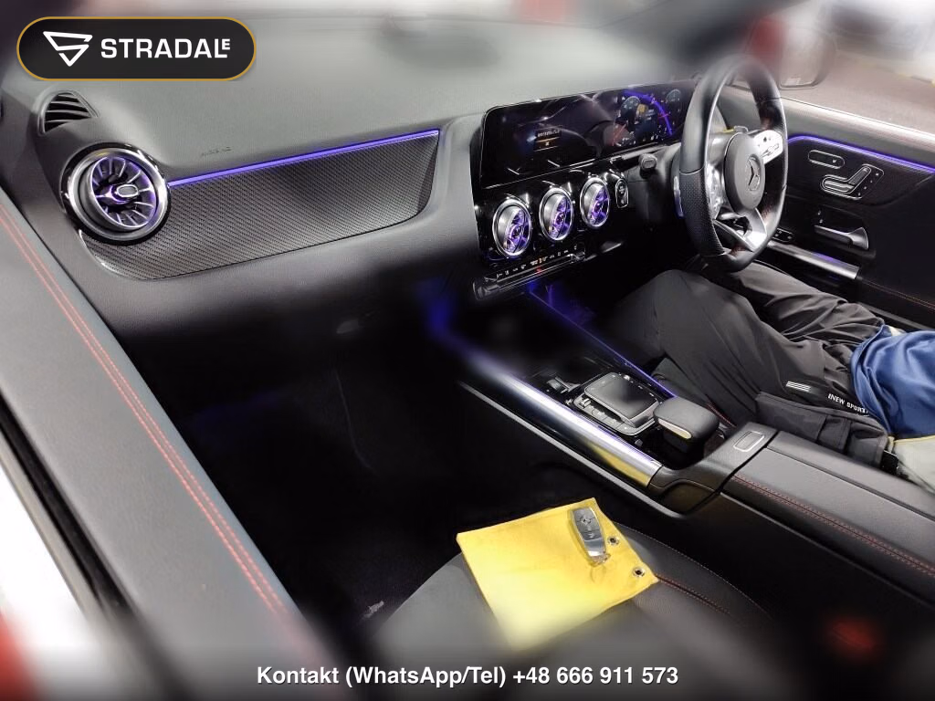 MERCEDES BENZ GLA-CLASS 4WD GLA200D 4MATIC AMG LINE, miniaturka 4