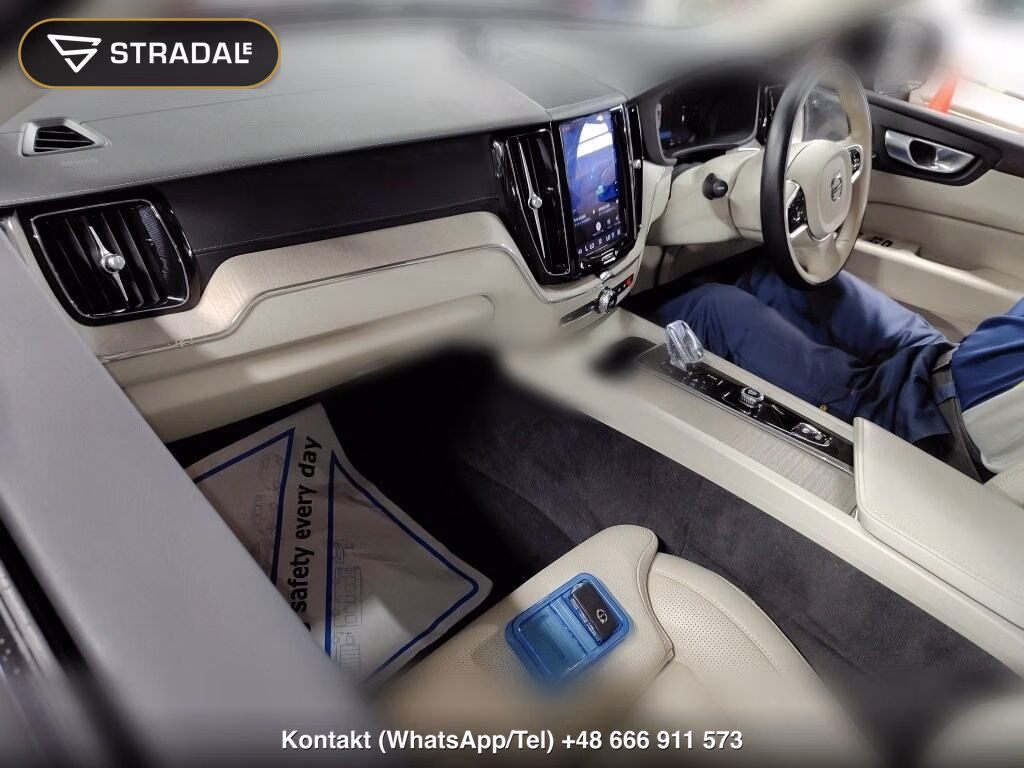 VOLVO XC60 4WD RECHARGE ULTIMATE T6 AWD PLUG-IN HYBRID, miniaturka 4