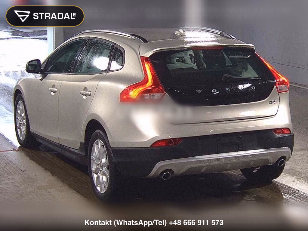 VOLVO V40 CROSS COUNTRY D4 MOMENTUM, miniaturka 3