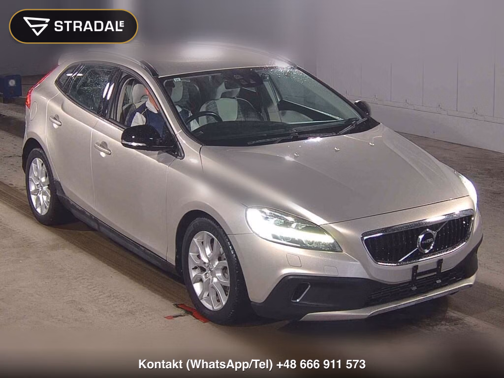 VOLVO V40 CROSS COUNTRY D4 MOMENTUM 2017, aukcja z Japonii, zdjęcie 1