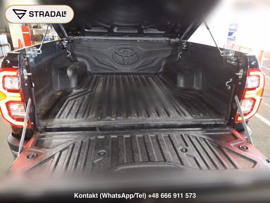 TOYOTA HILUX 4D 4WD Z, miniaturka 4