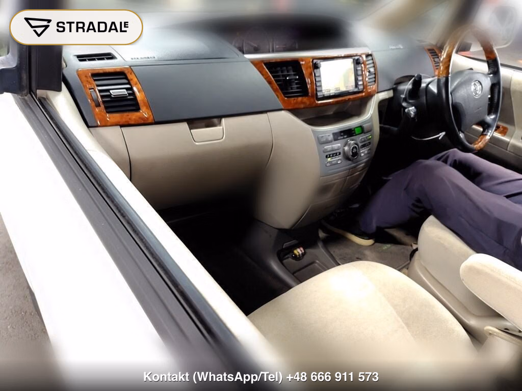 TOYOTA NOAH 4WD X LIMITED, miniaturka 4