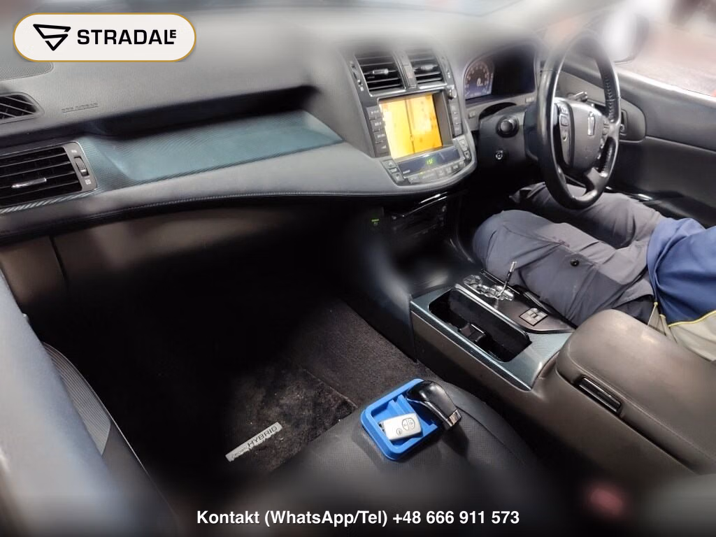TOYOTA CROWN HYBRID, miniaturka 4