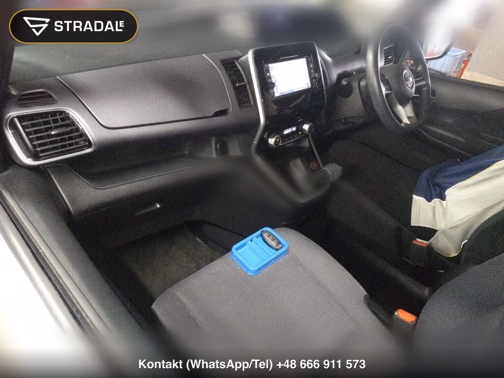 NISSAN SERENA 5D X, miniaturka 4