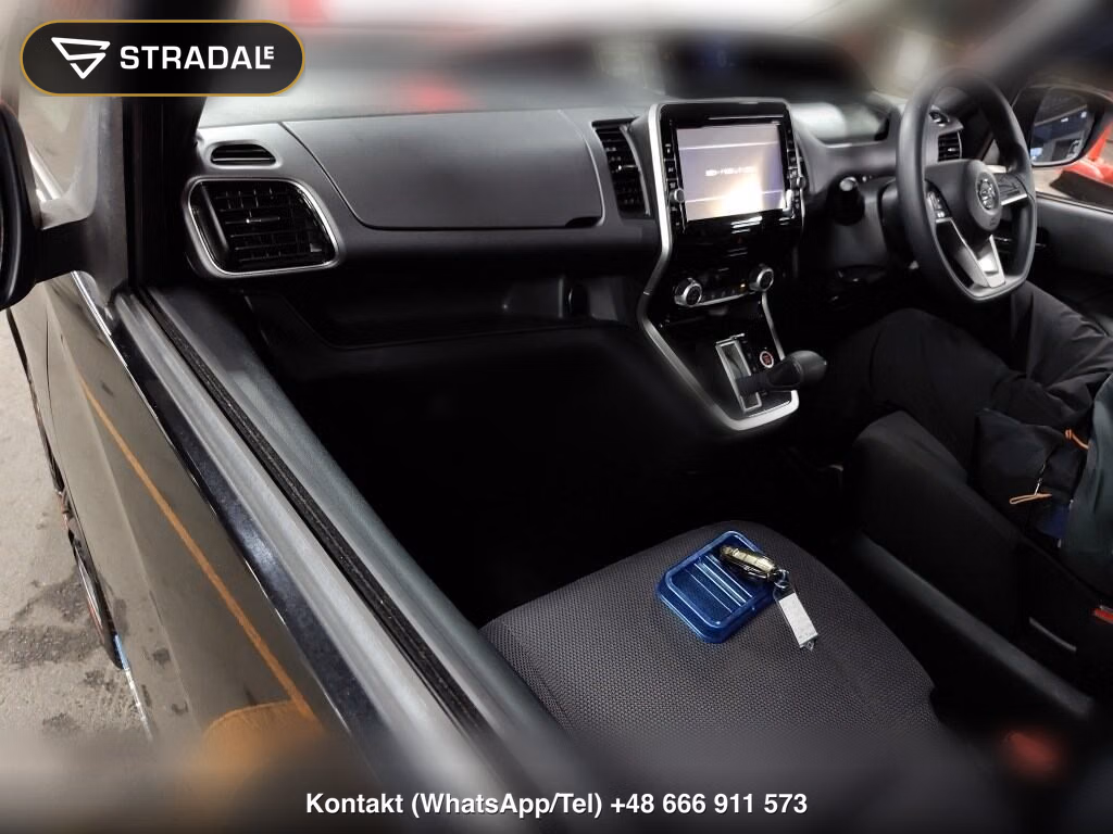NISSAN SERENA 5D X, miniaturka 4