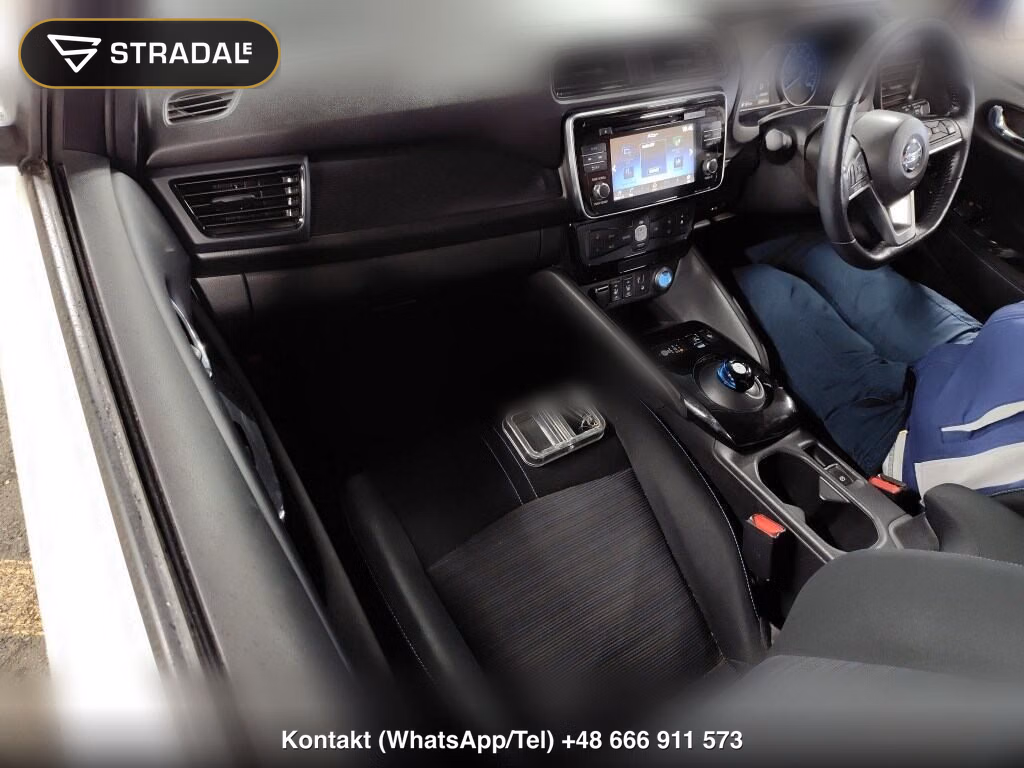 NISSAN LEAF G, miniaturka 4