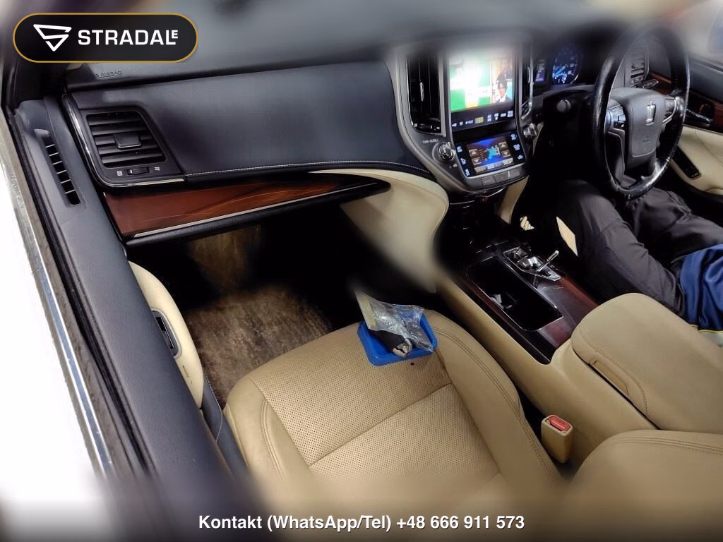 TOYOTA CROWN HYBRID ROYAL SALOON, miniaturka 4