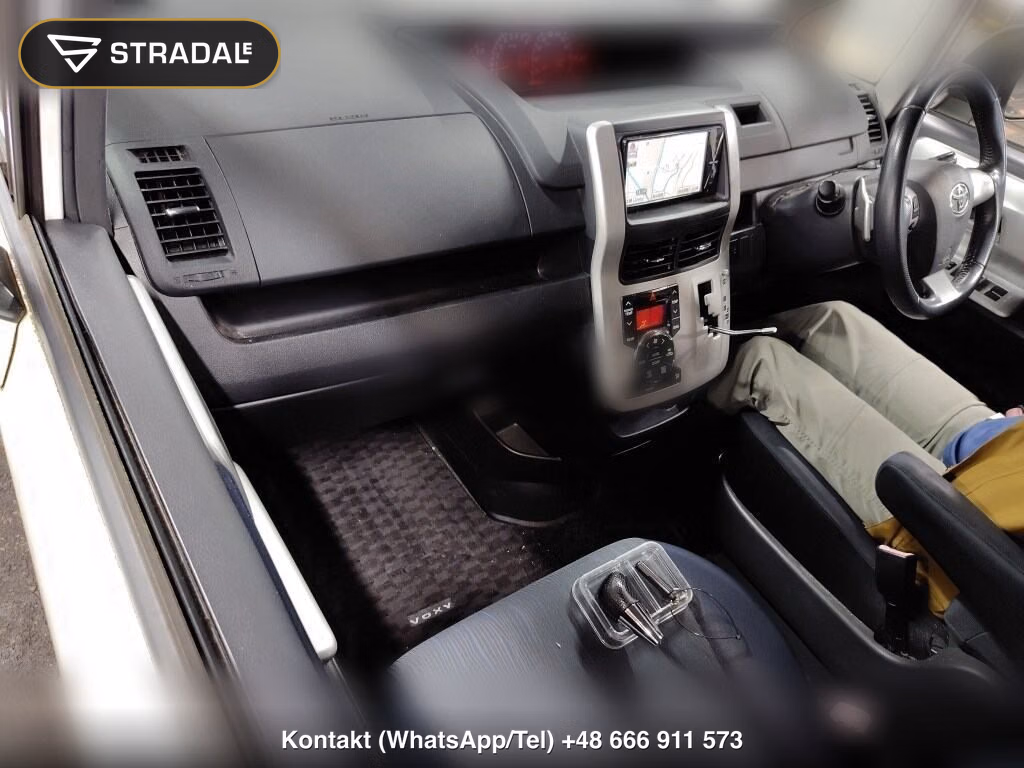 TOYOTA VOXY ZS, miniaturka 4
