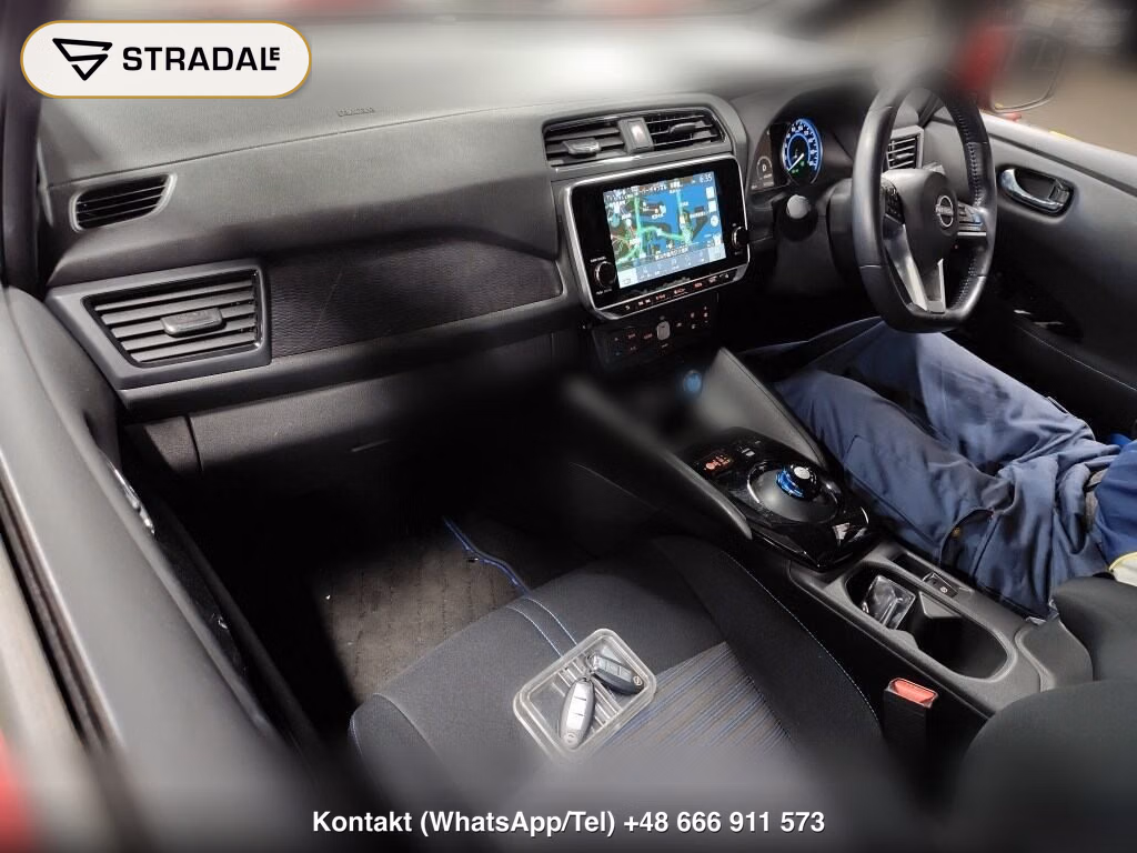 NISSAN LEAF X V SELECTION, miniaturka 4
