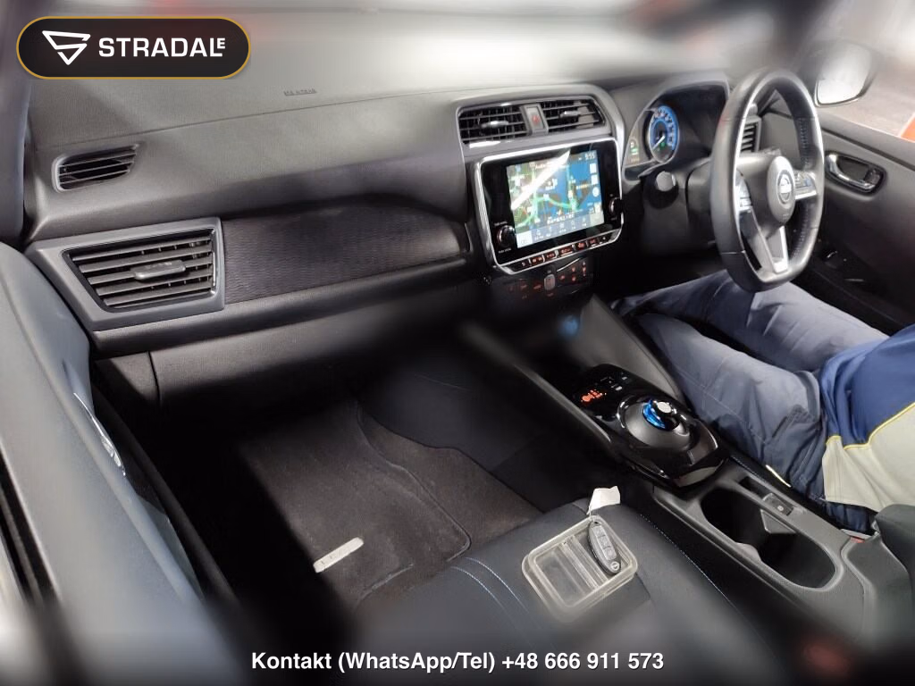 NISSAN LEAF X V SELECTION, miniaturka 4