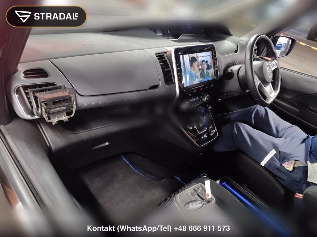NISSAN SERENA 5D E-POWER HIGHWAY STAR V, miniaturka 4