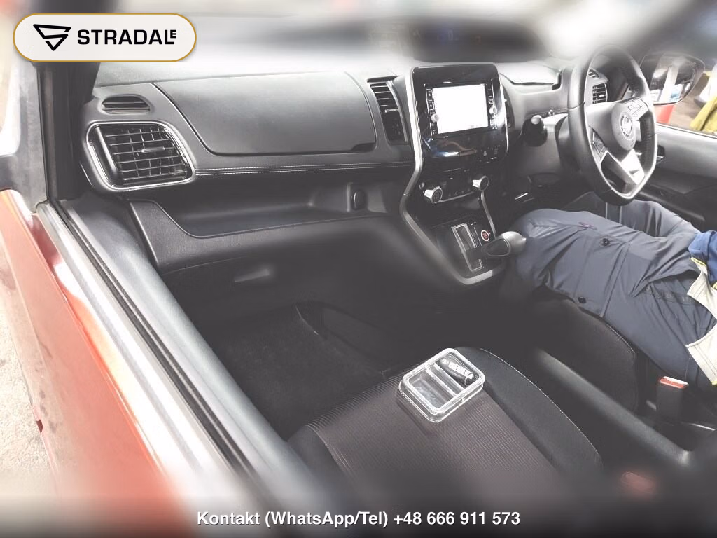 NISSAN SERENA 5D HIGHWAY STAR, miniaturka 4