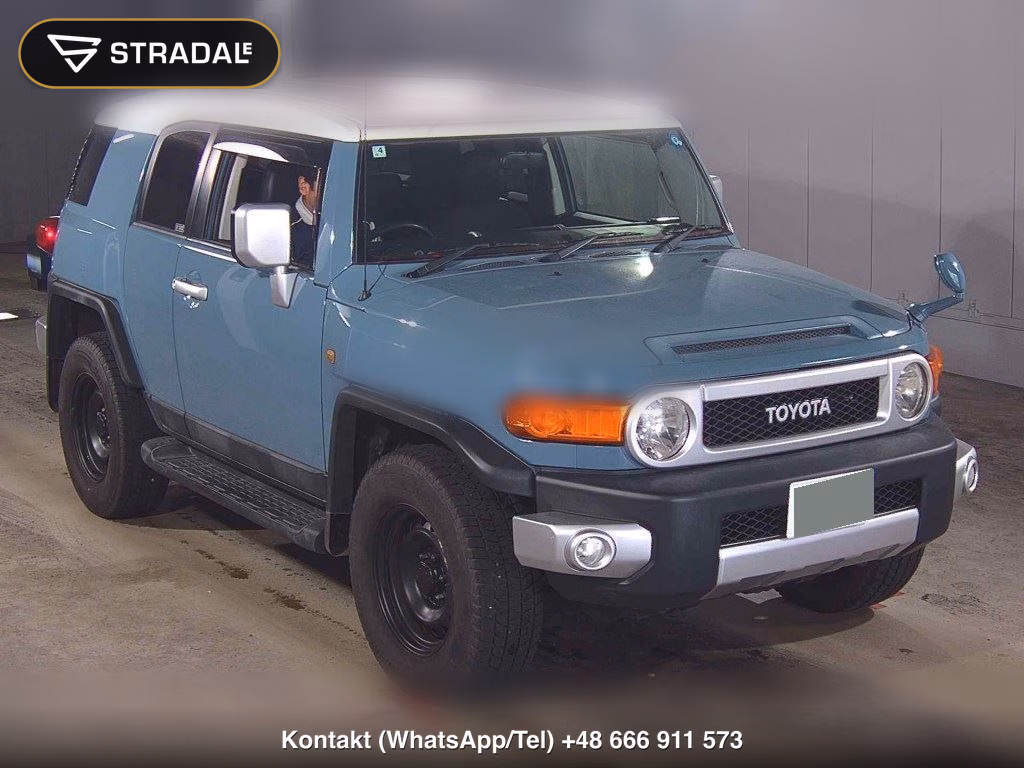 TOYOTA FJ CRUISER 4WD OFF-ROAD PACKAGE 2015, aukcja z Japonii, zdjęcie 1