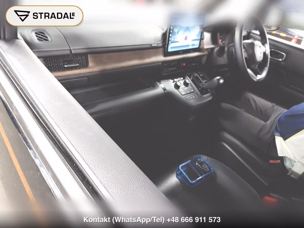 HONDA STEPWAGON SPADA 4WD SPADA, miniaturka 4