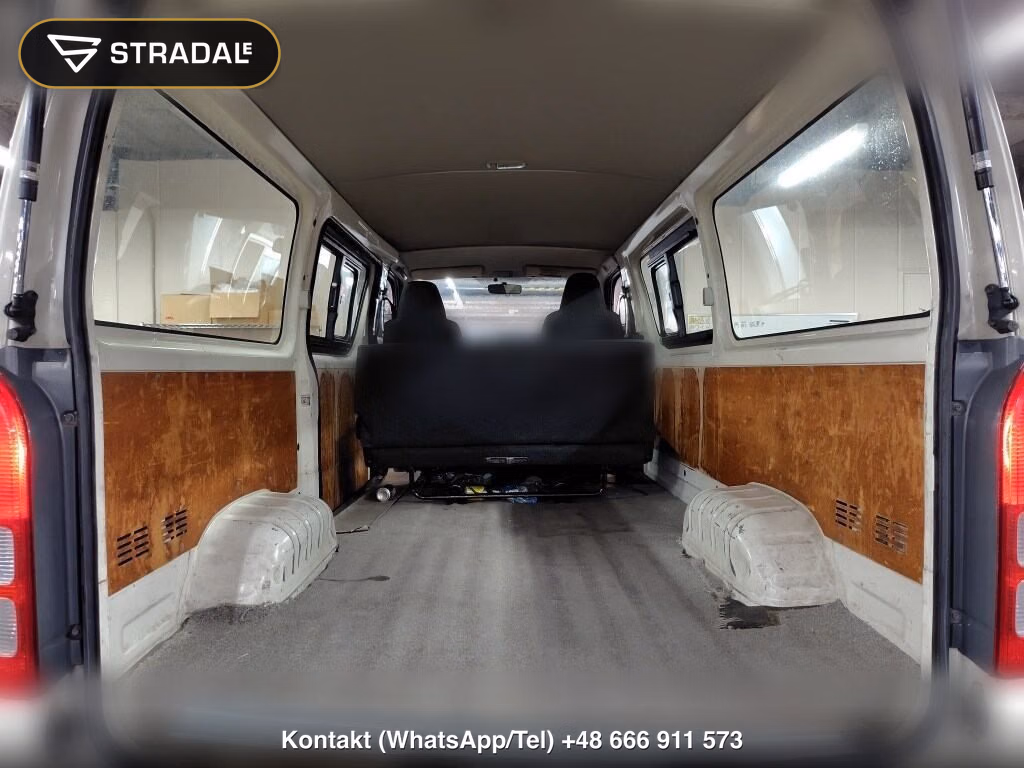 TOYOTA HIACE VAN 4D 4WD, miniaturka 4
