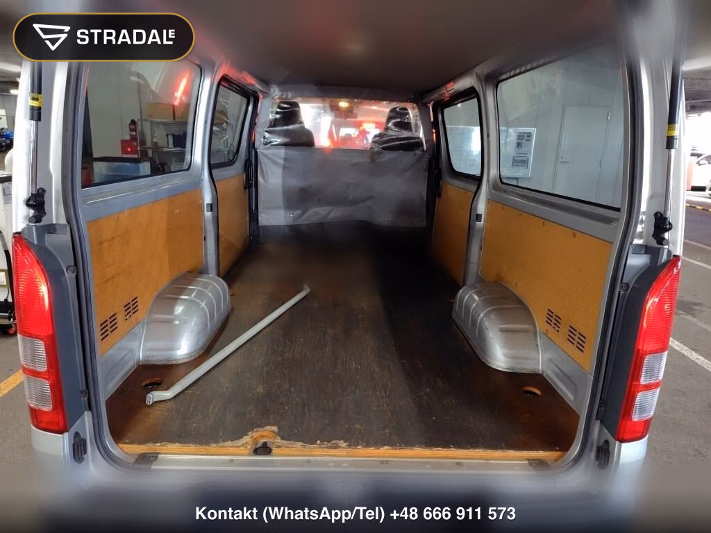 TOYOTA HIACE VAN 5D DX, miniaturka 4