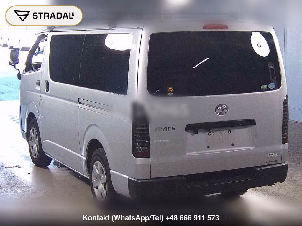 TOYOTA HIACE VAN 5D DX, miniaturka 3