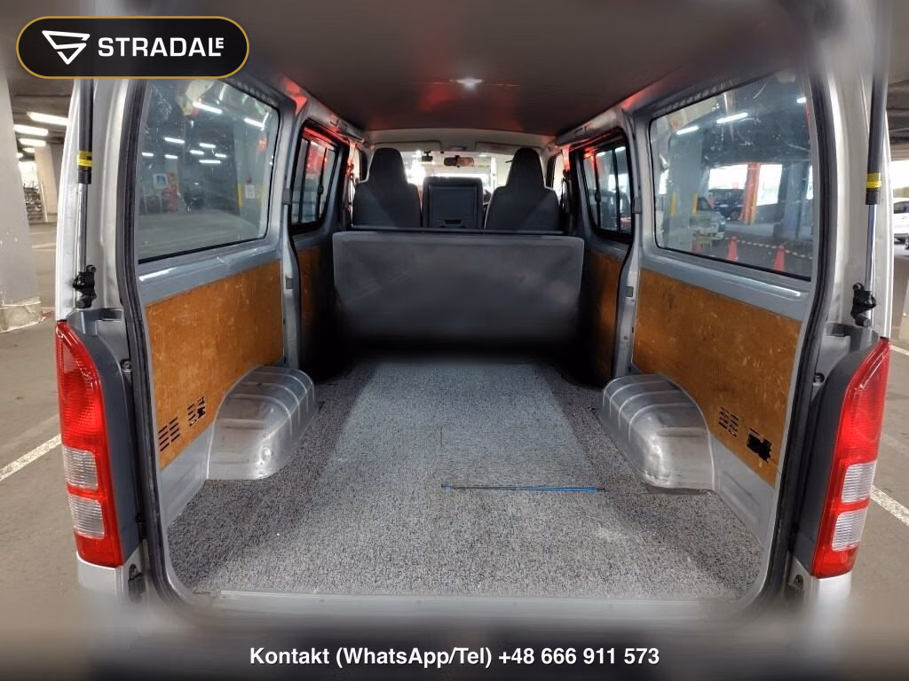 TOYOTA HIACE VAN 4D DX, miniaturka 4