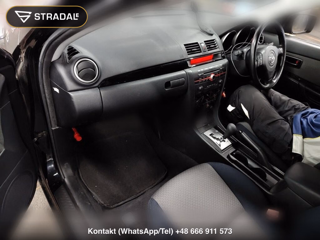 MAZDA AXELA SPORT 15C, miniaturka 4