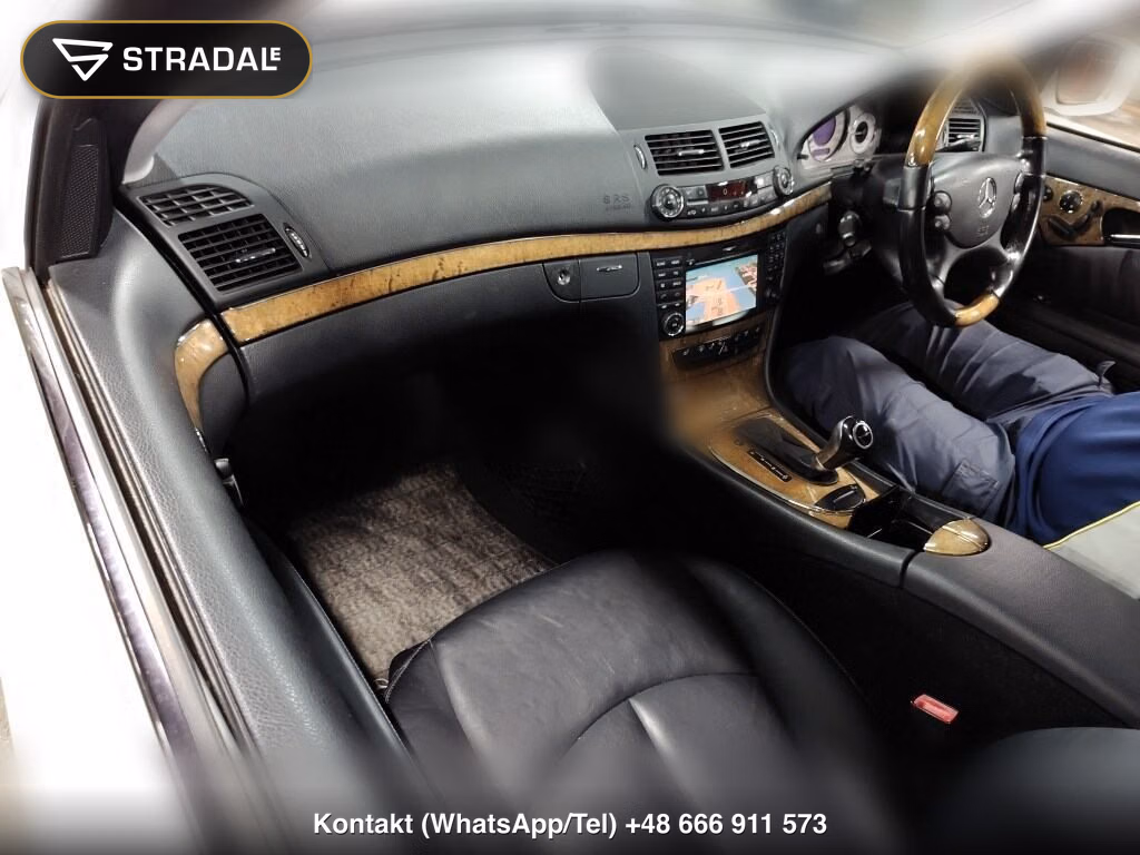 MERCEDES BENZ E-CLASS 4D E320 CDI AVANTGARDE, miniaturka 4