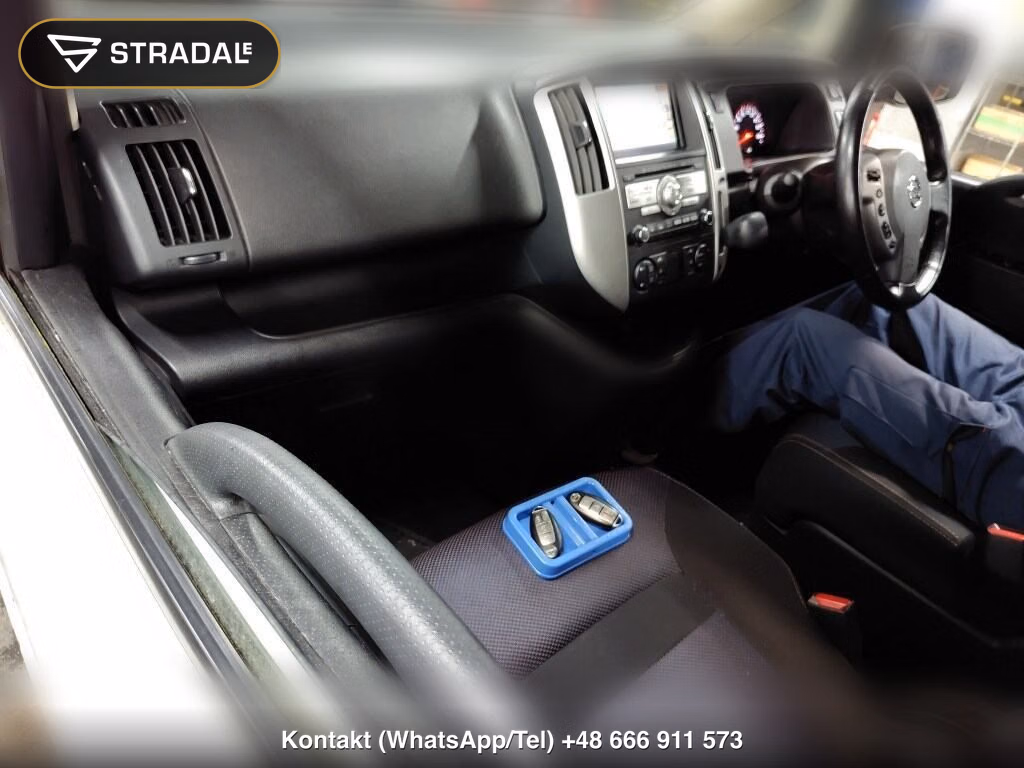 NISSAN SERENA 5D, miniaturka 4