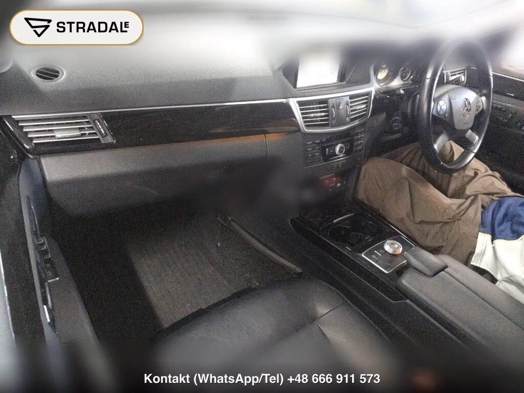 MERCEDES BENZ E-CLASS STATIONWAGON E350 STATIONWAGON AVANTGARDE, miniaturka 4