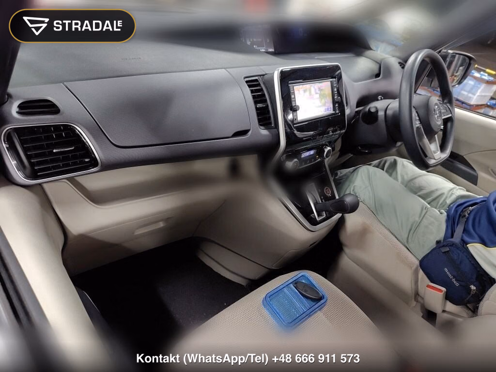 NISSAN SERENA 5D X V SELECTION, miniaturka 4