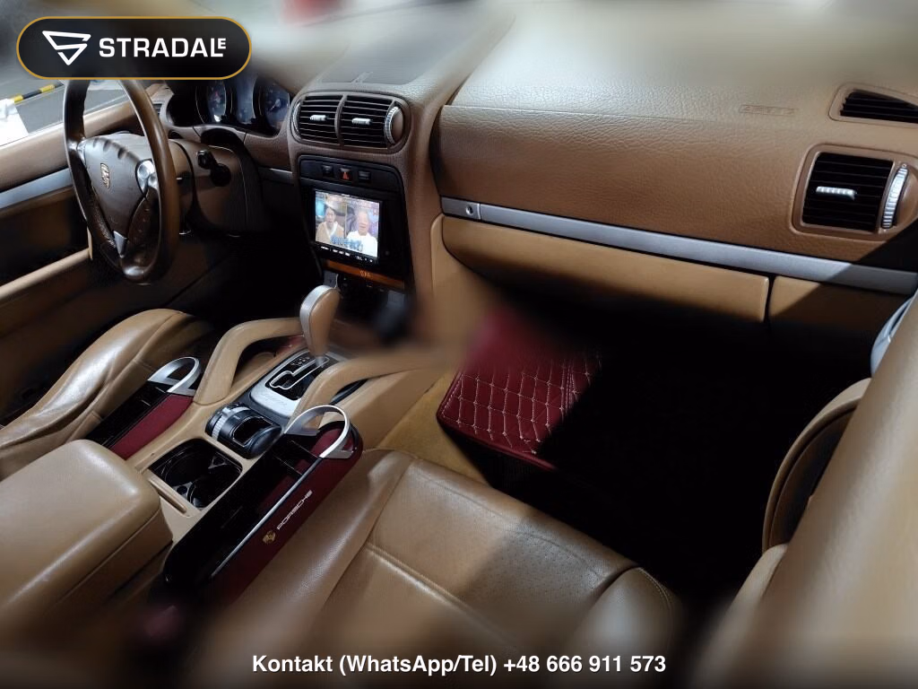 PORSCHE CAYENNE 4WD BASE GRADE, miniaturka 4