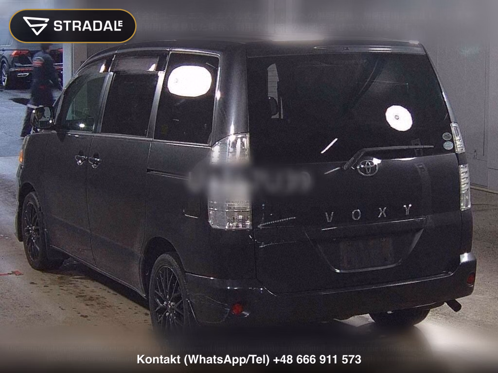 TOYOTA VOXY X, miniaturka 3