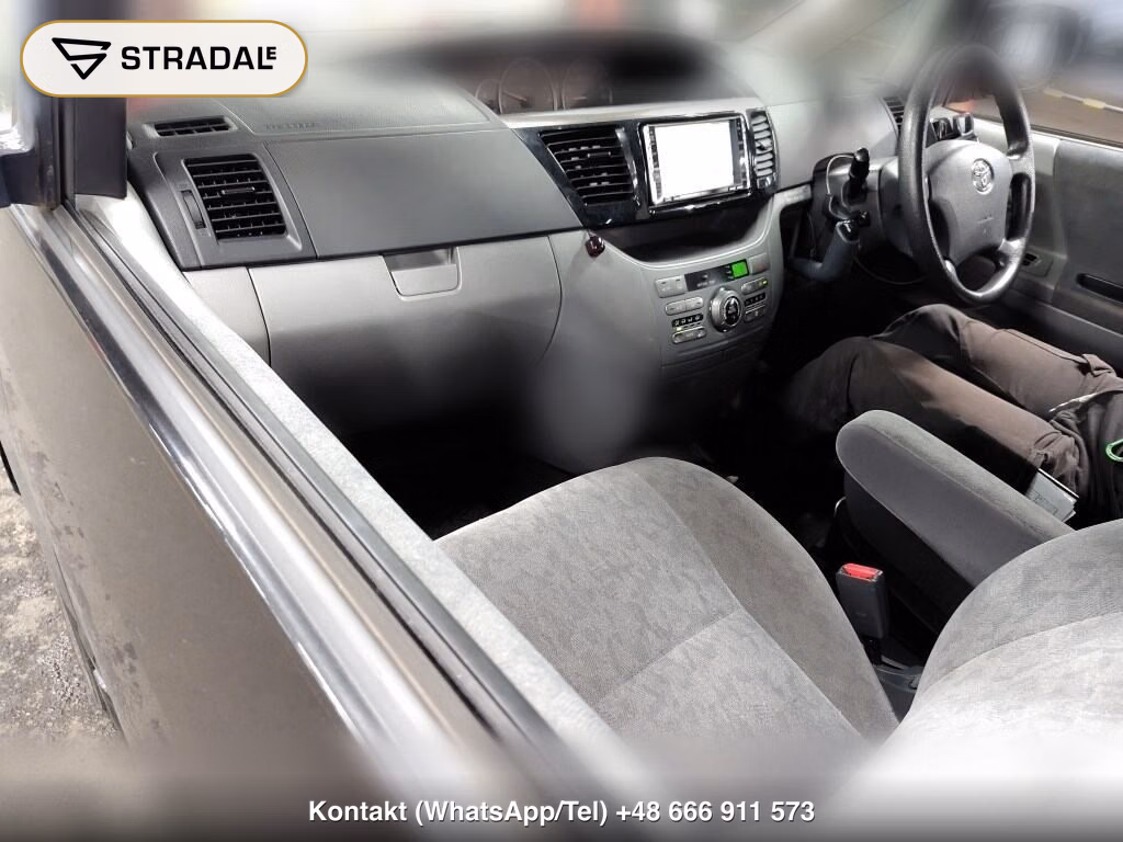 TOYOTA VOXY X, miniaturka 4