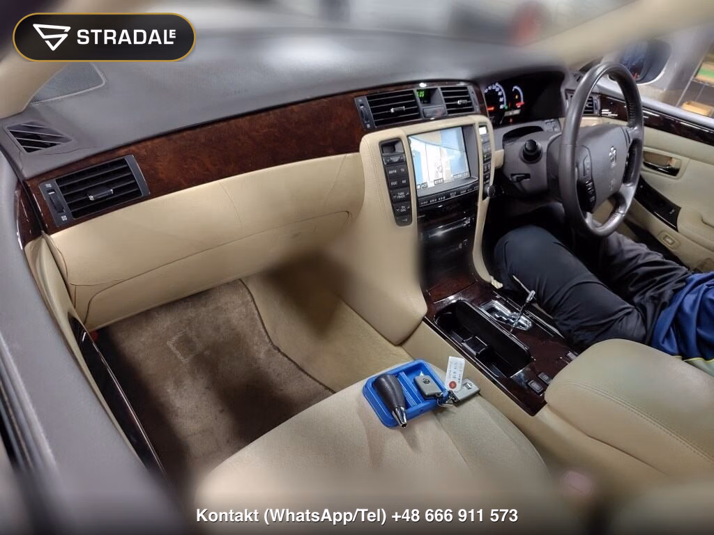 TOYOTA CROWN 4D ROYAL SALOON PREMIUM EDITION, miniaturka 4