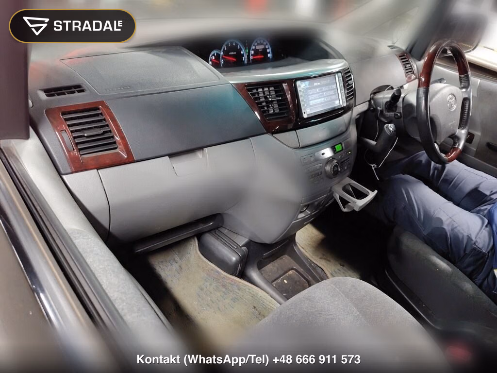 TOYOTA NOAH 4WD X SPECIAL EDITION, miniaturka 4