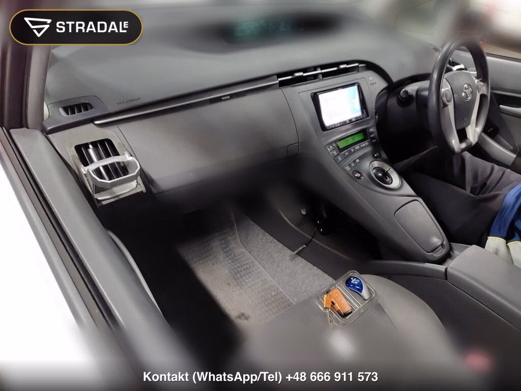 TOYOTA PRIUS 5D L, miniaturka 4