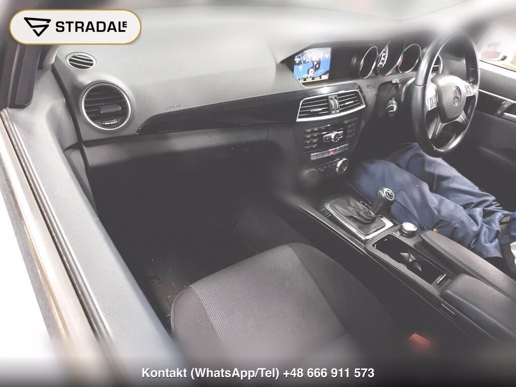 MERCEDES BENZ C-CLASS STATIONWAGON C200 BLUEEFFICIENCY STATIONWAGON, miniaturka 4