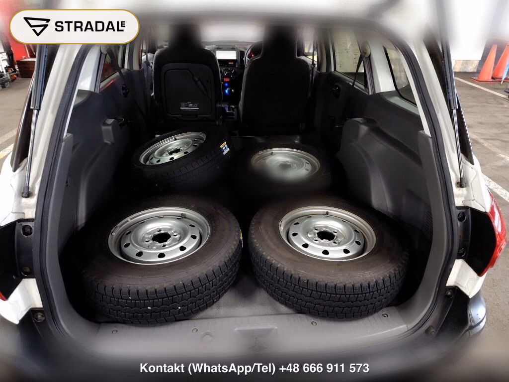 NISSAN AD VE, miniaturka 4