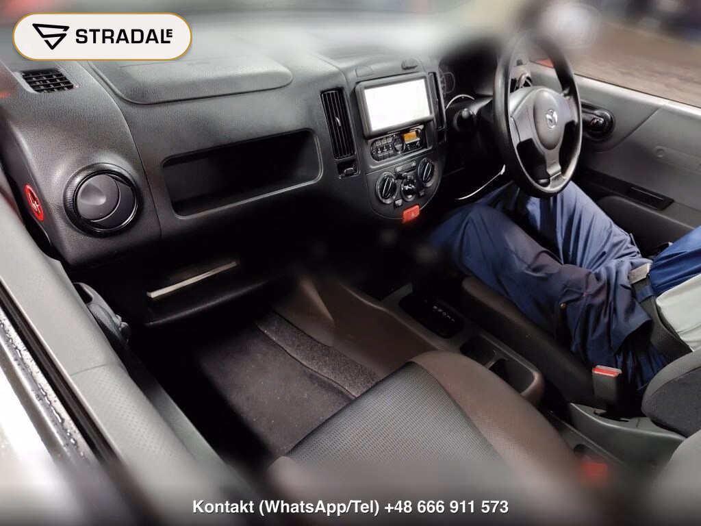MAZDA FAMILIA VAN 4WD, miniaturka 7