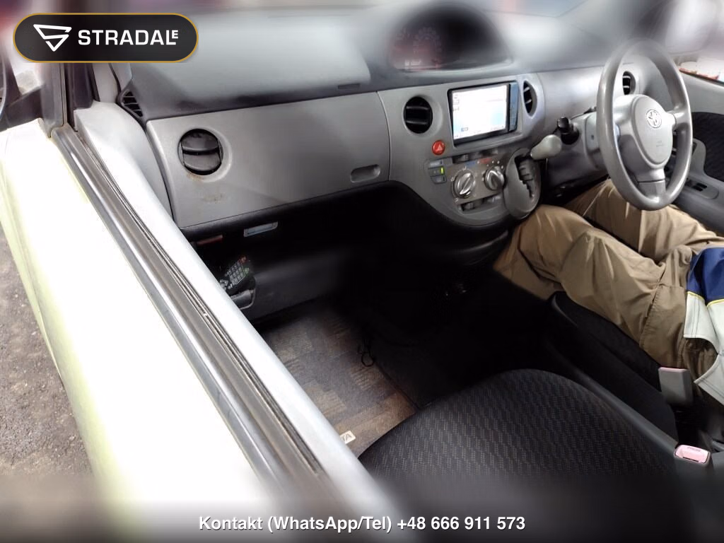 TOYOTA SIENTA X LIMITED, miniaturka 4