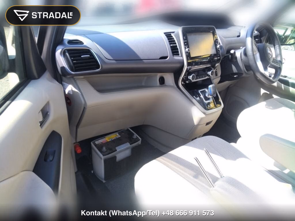 NISSAN SERENA 5D E-POWER XV, miniaturka 4