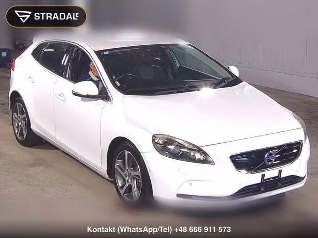 VOLVO V40 D4 2016, samochód z aukcji Japonii