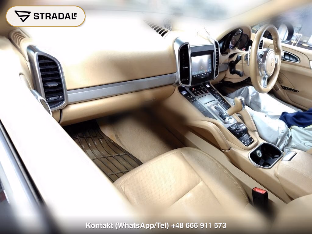 PORSCHE CAYENNE 4WD BASE GRADE, miniaturka 4
