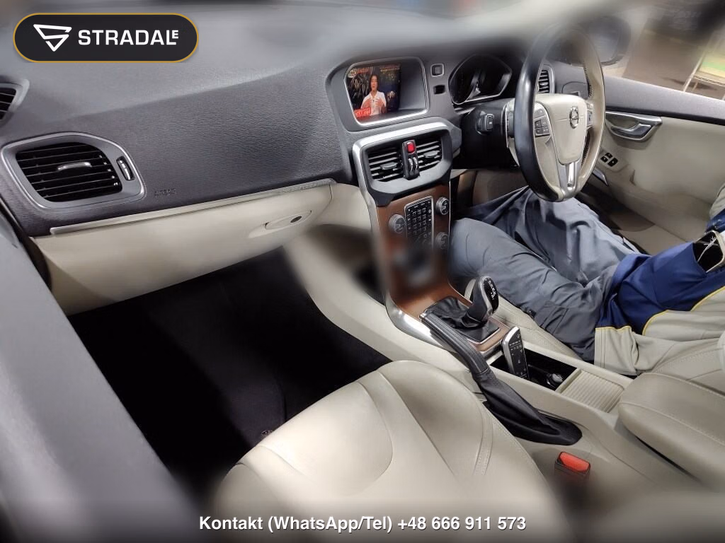 VOLVO V40 CROSS COUNTRY D4 SUMMUM, miniaturka 4