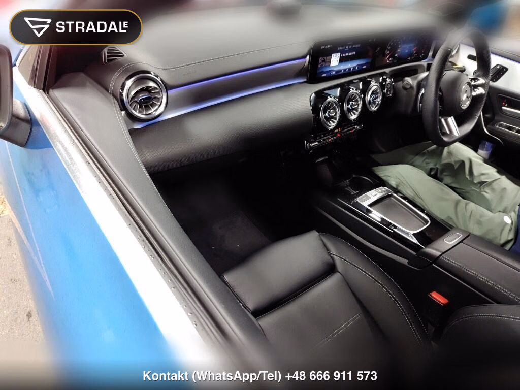 MERCEDES BENZ CLA-CLASS CLA180 AMG LINE PACKAGE, miniaturka 4