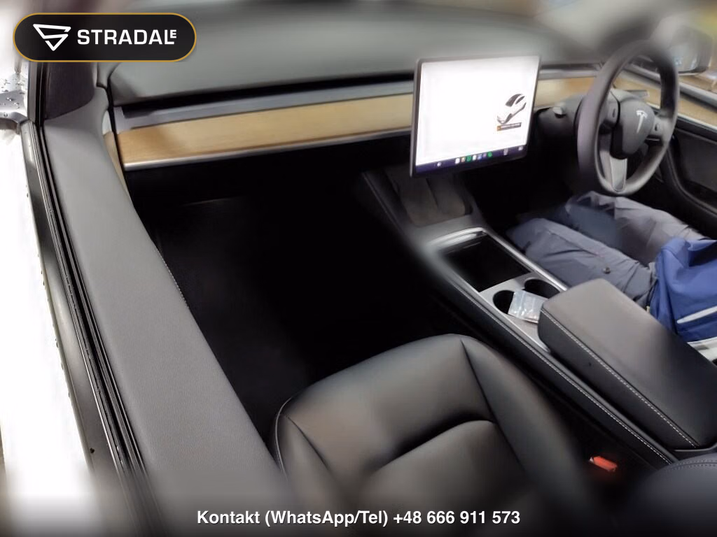 TESLA MODEL Y RWD, miniaturka 4
