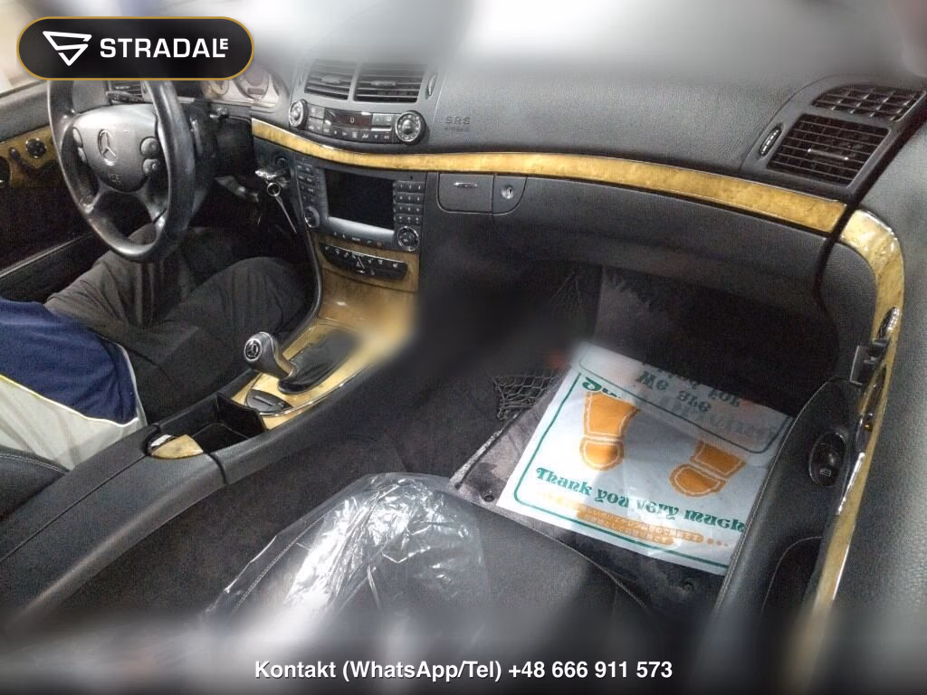 MERCEDES BENZ E-CLASS 4D E350 AVANTGARDE S, miniaturka 4