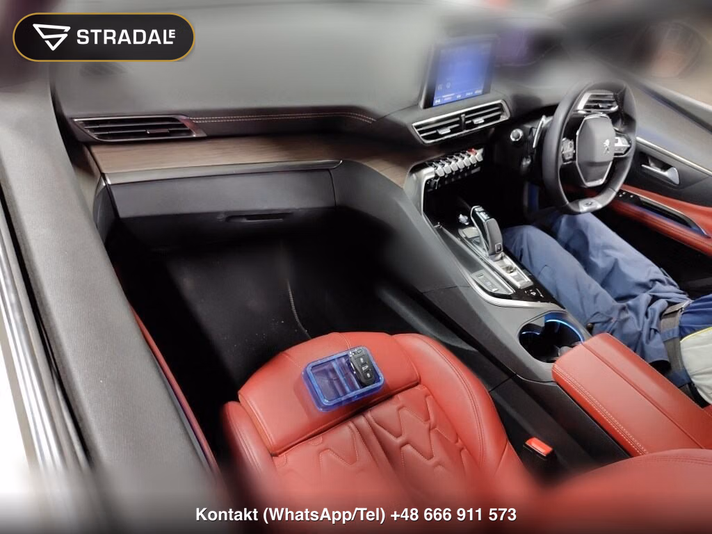 PEUGEOT 5008 GT BLUE HDI, miniaturka 4
