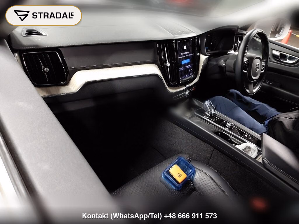 VOLVO XC60 4WD RECHARGE PLUG-IN HYBRID T8 AWD INSCRIPTI, miniaturka 4