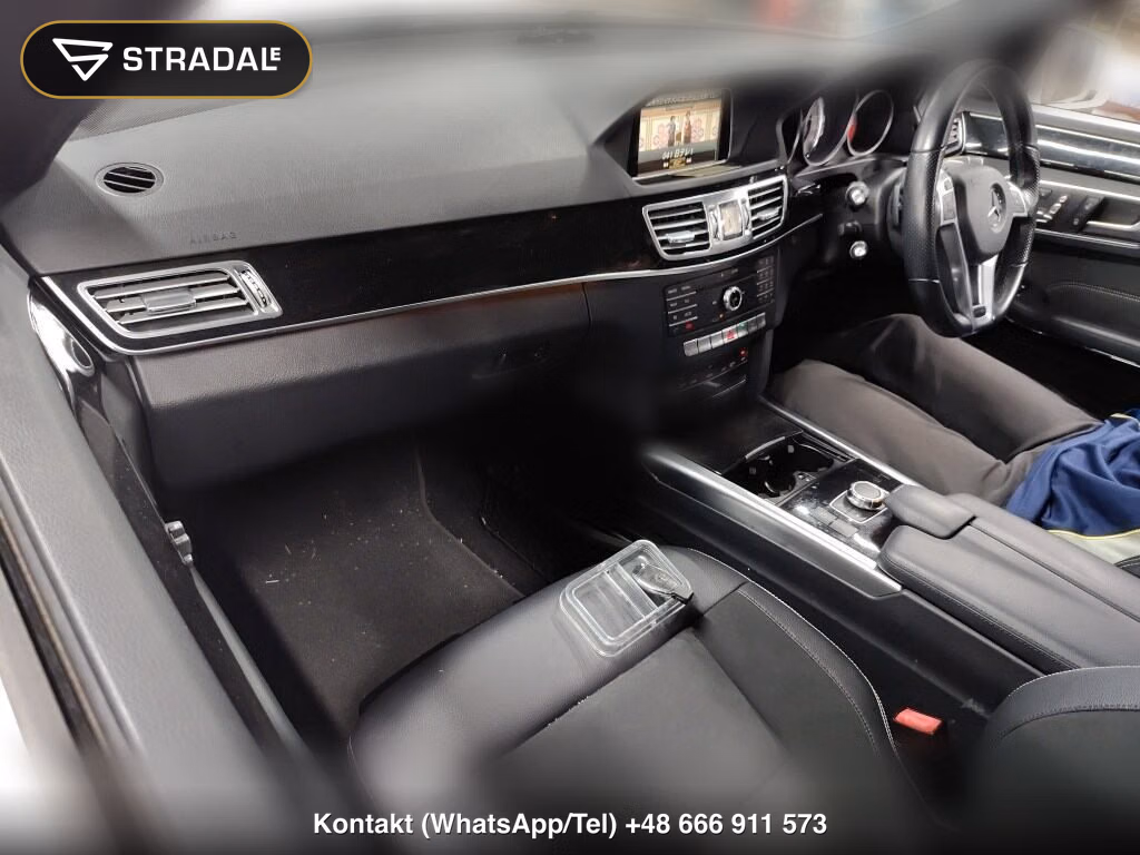 MERCEDES BENZ E-CLASS STATIONWAGON E220 BLUETEC STATIONWAGON AVANTGARDE, miniaturka 4